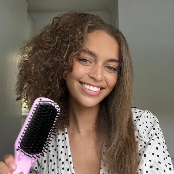 Nectarine Straightening Brush